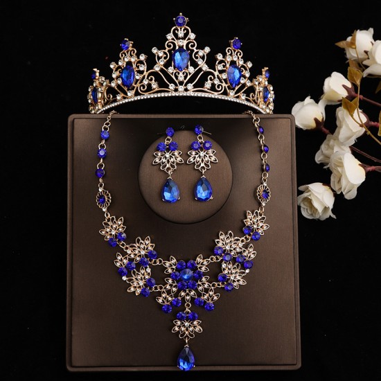 The 2022 new three-piece wedding crown and headwear for brides, the grand crown and headwear accessories, exude an ethereal and high-end charm The 2022 new three-piece wedding crown and headwear for brides, the grand crown and headwear accessories, exude an ethereal and high-end charm