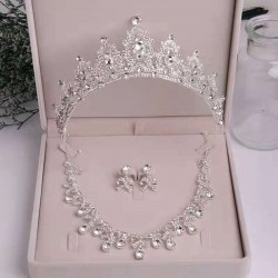 2024 New bridal headwear three-piece set, crown necklace set, grand and ethereal wedding hair accessories, wedding dress accessories