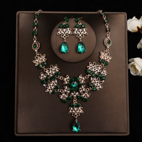 Wholesale of bridal headwear sets, hair accessories, crowns, headbands, earrings, Korean-style wedding necklaces, jewelry, wedding dress accessories Wholesale of bridal headwear sets, hair accessories, crowns, headbands, earrings, Korean-style wedding necklaces, jewelry, wedding dress accessories