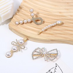 Wholesale of Korean-style cute pearl hair clips, Instagram water diamond hair clips, retro bangs hair clips, and simple heart-shaped hair accessories