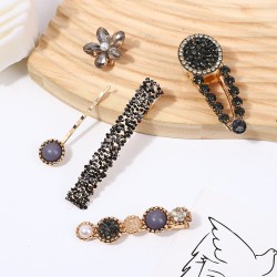 Wholesale of Korean-style cute pearl hair clips, Instagram water diamond hair clips, retro bangs hair clips, and simple heart-shaped hair accessories