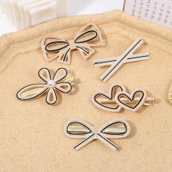 Wholesale of Korean-style cute pearl hair clips, Instagram water diamond hair clips, retro bangs hair clips, and simple heart-shaped hair accessories