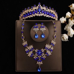 The 2022 new three-piece wedding crown and headwear for brides, the grand crown and headwear accessories, exude an ethereal and high-end charm