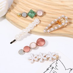 Wholesale of Korean-style cute pearl hair clips, Instagram water diamond hair clips, retro bangs hair clips, and simple heart-shaped hair accessories